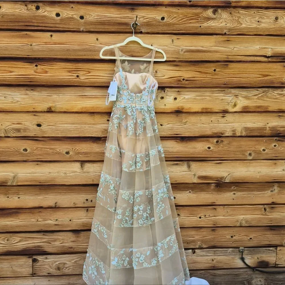 NWT Sherri Hill Floral Applique A Line Gown Dress Nude Size 00